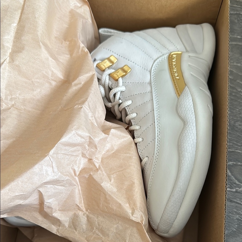Jordan Women's Air Jordan 12 Retro - Metallic Gold and White